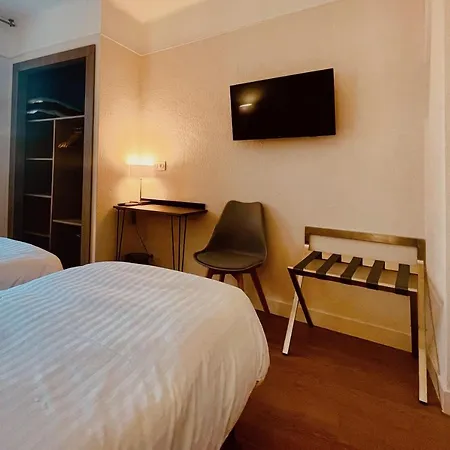 Hotel Courbet 3*