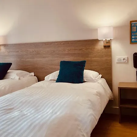 Courbet Hotel