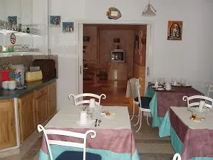 Courbet 3* Juan-les-Pins