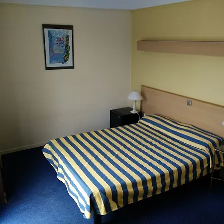 Courbet Hotel