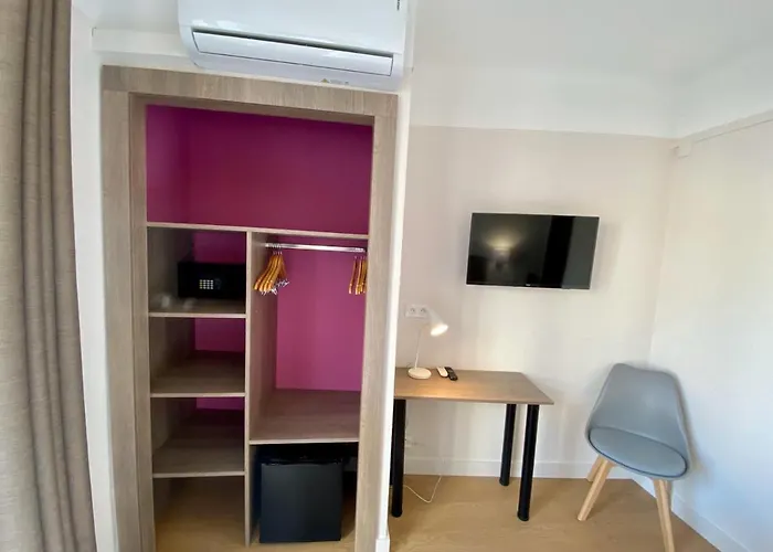 Courbet Готель