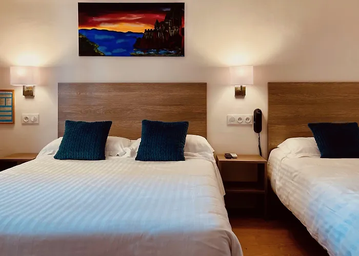 Courbet 3* Juan-les-Pins