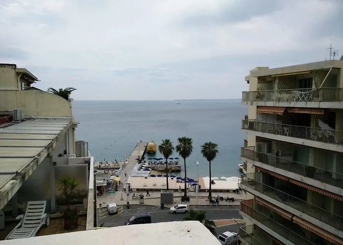 Courbet 3* Juan-les-Pins