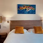 库尔贝酒店 3*