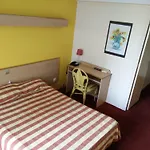 クルベ ホテル 3*