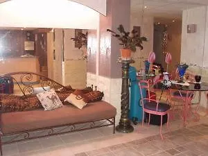 Hotel Courbet Juan-les-Pins