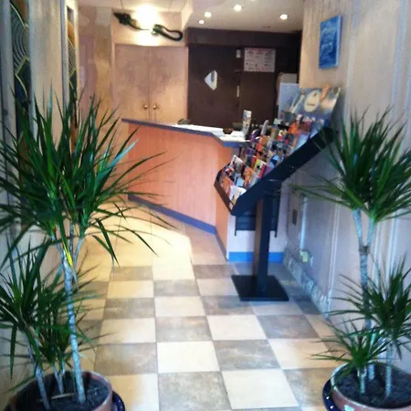 Courbet فندق جوان ليه باه