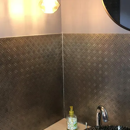 فندق Courbet جوان ليه باه