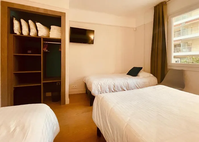 Courbet ז'ואן-לה-פינס