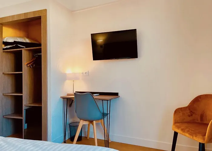 Hotell Courbet Juan-les-Pins