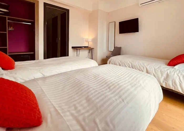 Hotell Courbet Juan-les-Pins