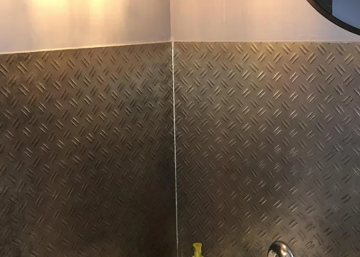 Hotell Courbet Juan-les-Pins