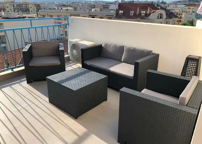 Courbet Ζουάν λε Πιν